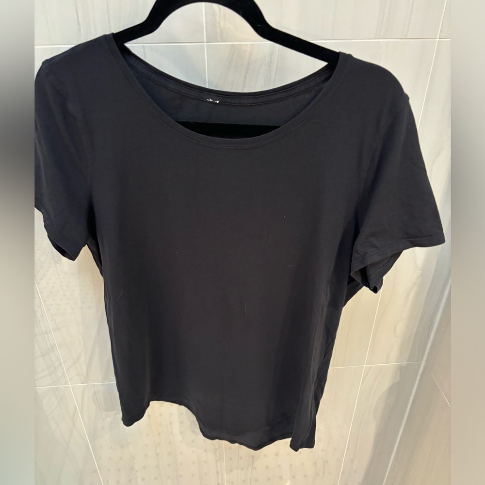 Relaxed LULULEMON top